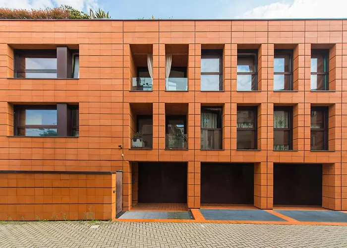 Melloni House
